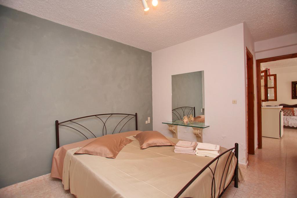 Marlitsis Apartments & Studios Скопелос Экстерьер фото