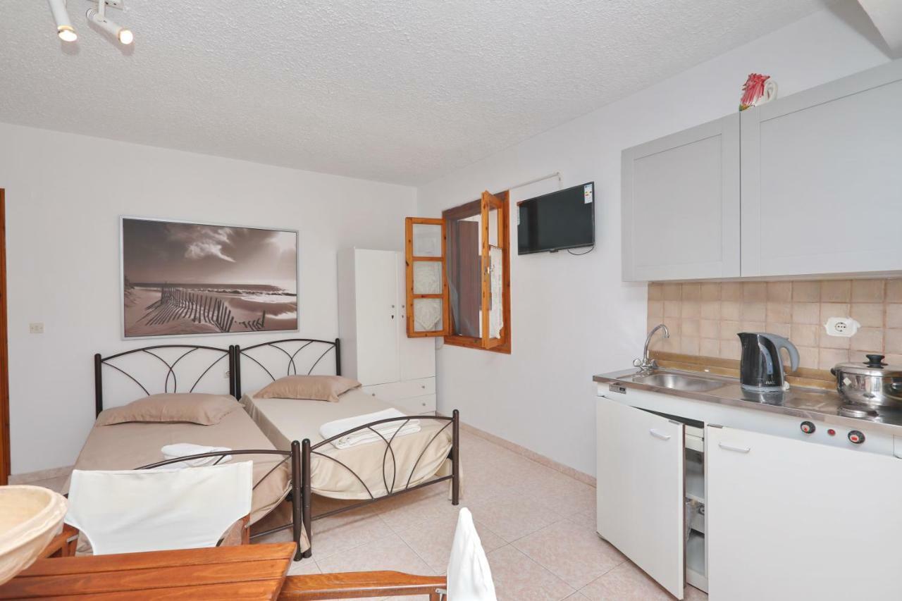 Marlitsis Apartments & Studios Скопелос Экстерьер фото
