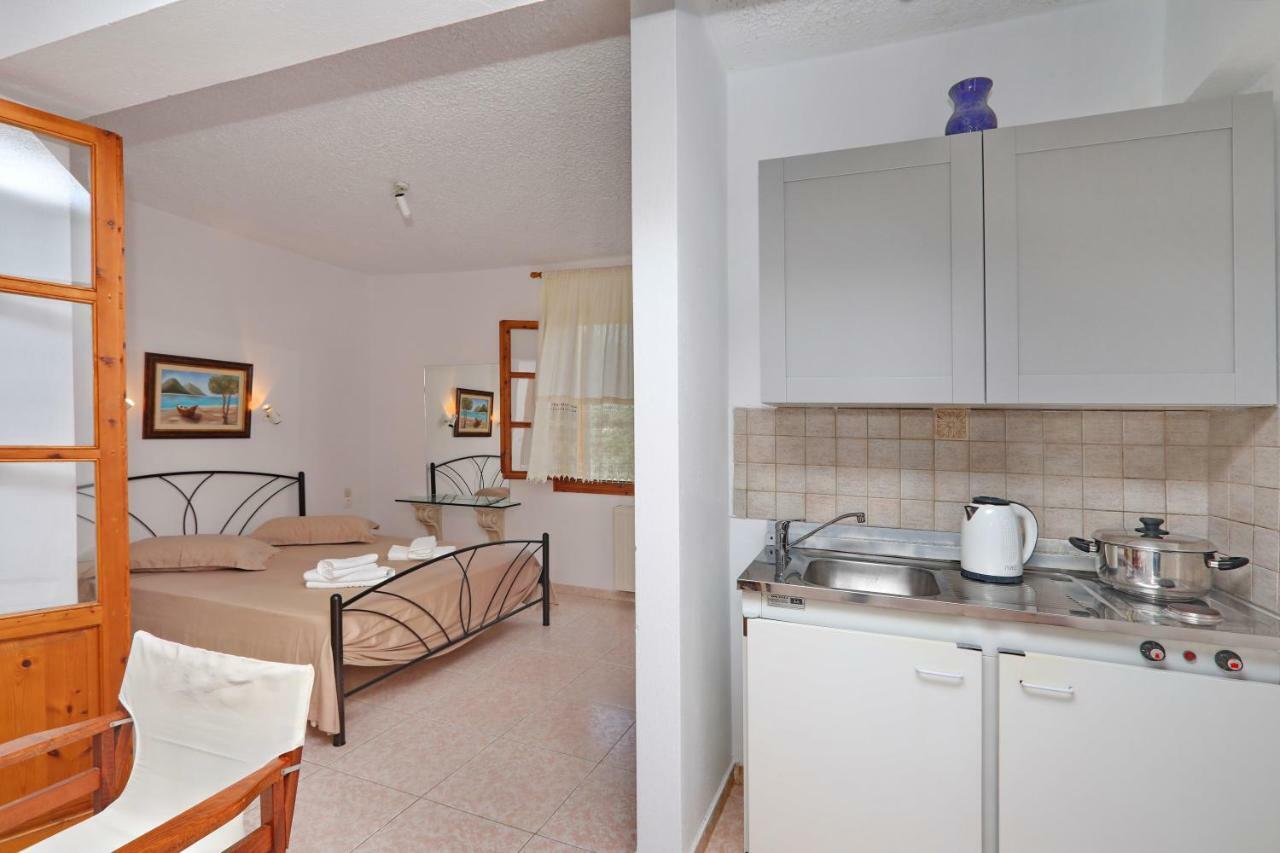 Marlitsis Apartments & Studios Скопелос Экстерьер фото